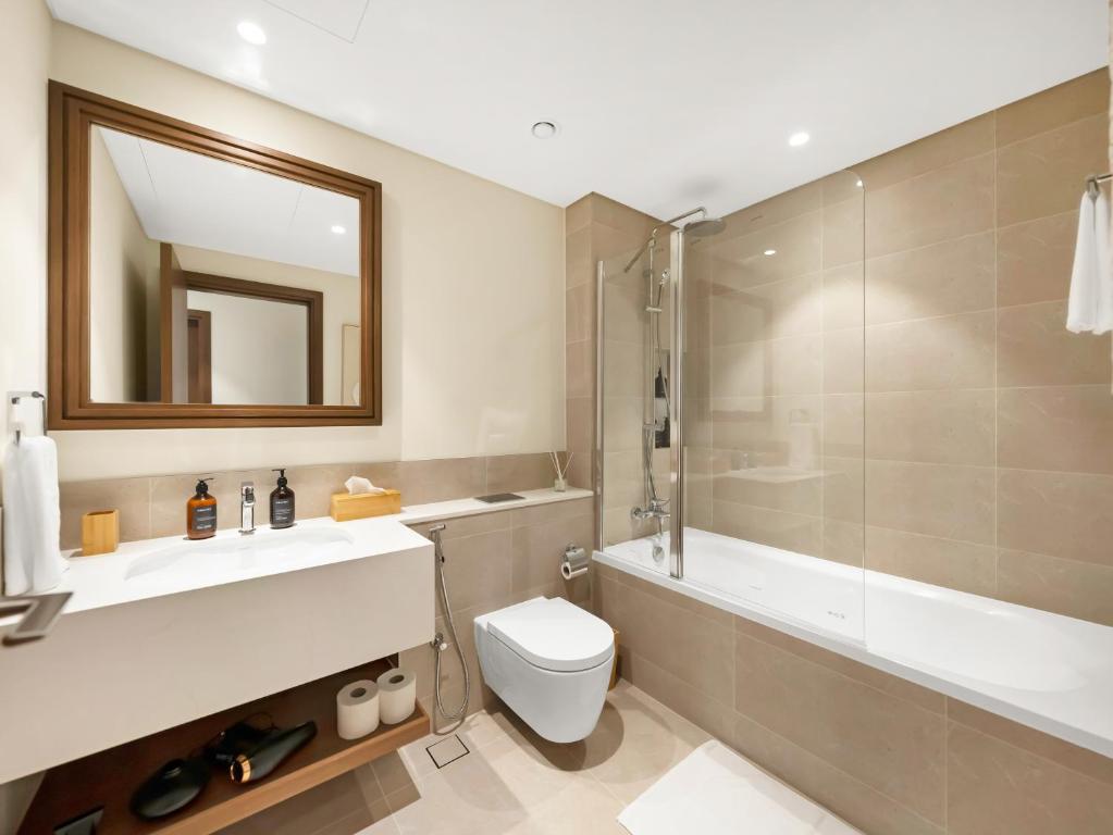 Palm Views in NEW Palace Beach Residence