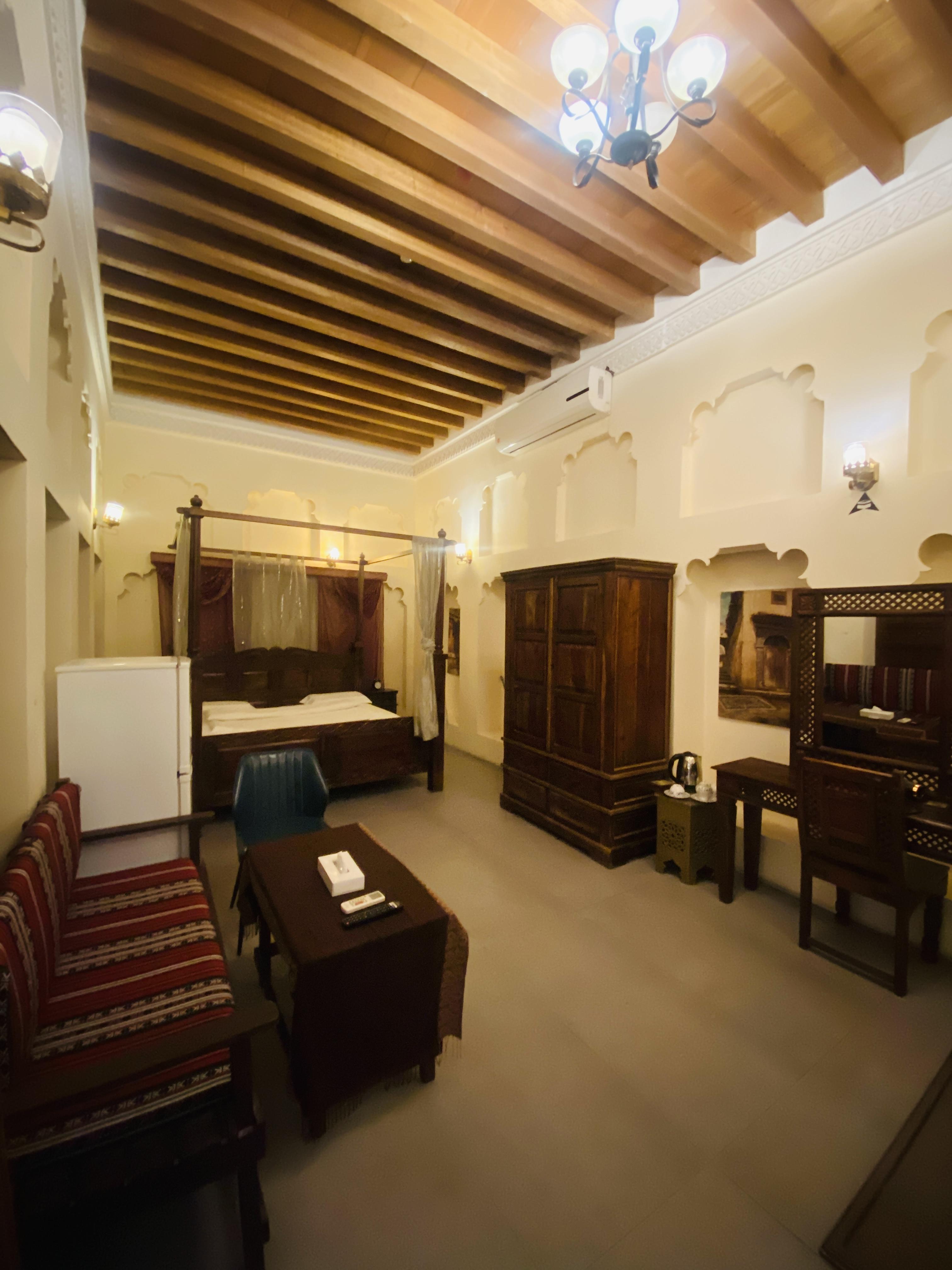 Experience Traditional Charm at Heritage Guest House – Dubai