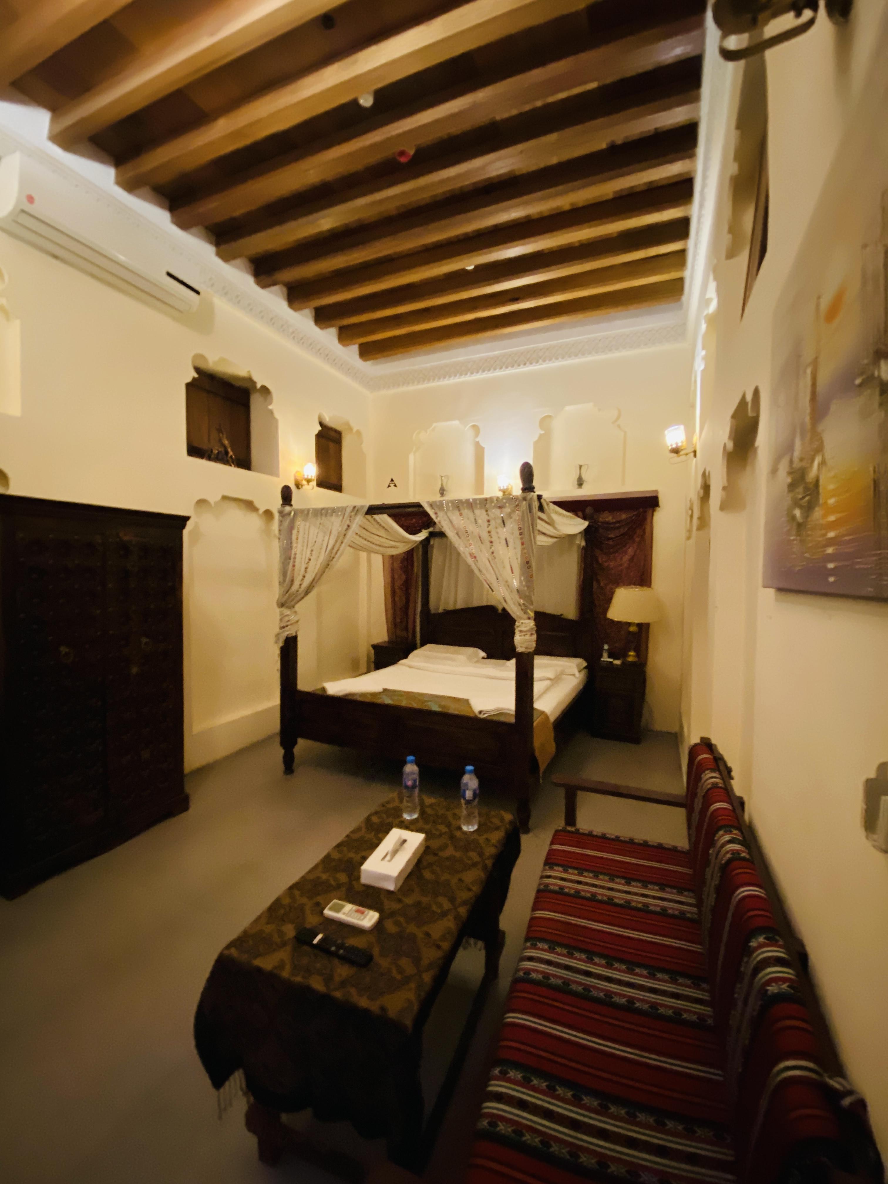 Experience Traditional Charm at Heritage Guest House – Dubai